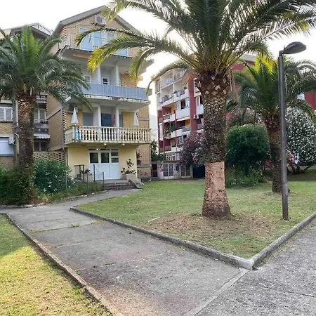Mina Apartment *
