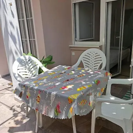 Mina * Budva